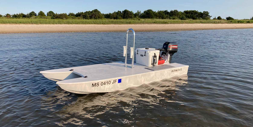Ripwave 11 Boat (Seafoam Green Hulls with white Logo)